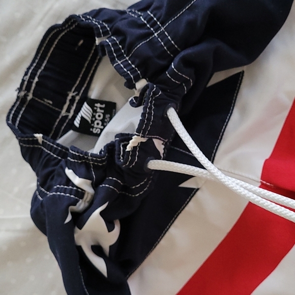🔶️5 for $30🔶️ Boy's America Flag Swim Trunks - Picture 6 of 6